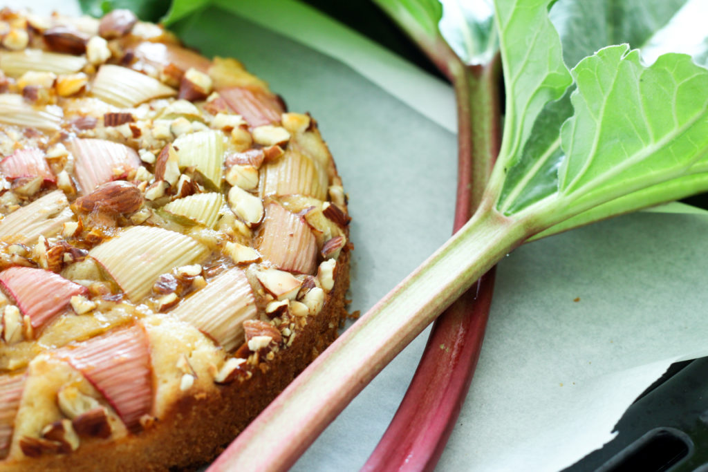 Rhabarberkuchen mit Banane