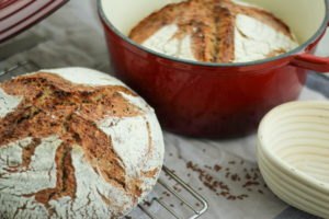 Live Kochworkshops - Sauerteigbrot aus dem Guseisernen Topf