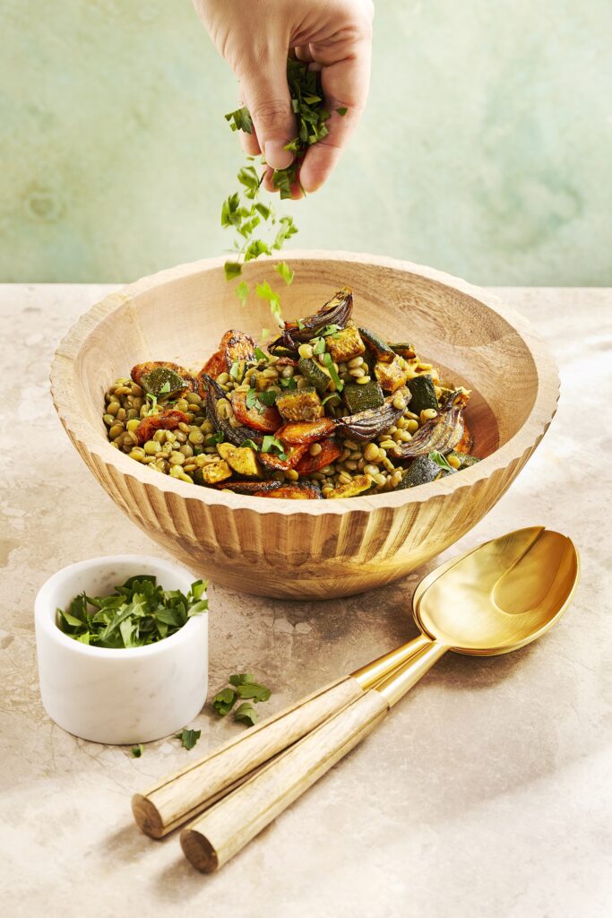 Grüne Linsen Salat, Credit (c) DK Verlag / Katrin Winner.